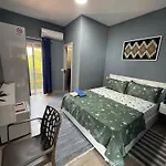 Bujtina E Qilimave 3* Zogaji