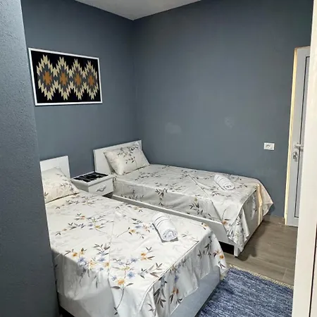 בית הארחה Bujtina E Qilimave