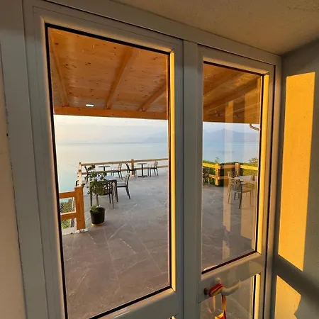 Guest house Bujtina E Qilimave