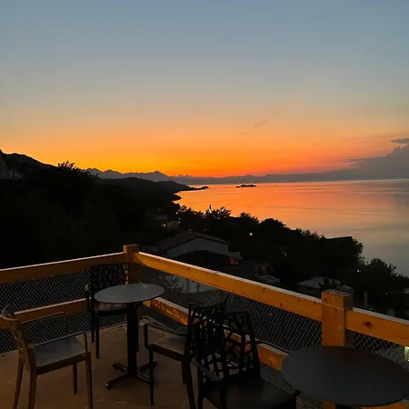Bujtina E Qilimave Guest house Zogaj (Shkoder)