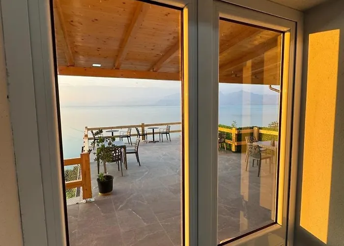 招待所 Bujtina E Qilimave